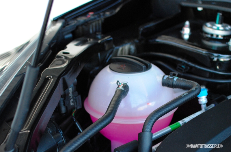 Автослесарь раскрыл бесплатный способ промыть систему охлаждения в любой машине