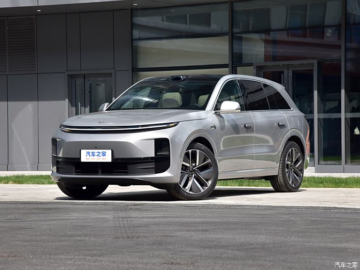 BYD Sealion 07 2025 года вышел на китайский рынок