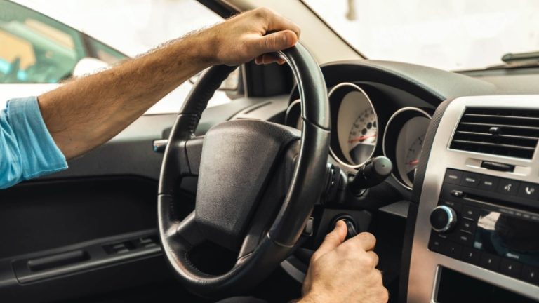 Эксперт назвал самые бесполезные опции в автомобилях. На что не стоит тратить деньги