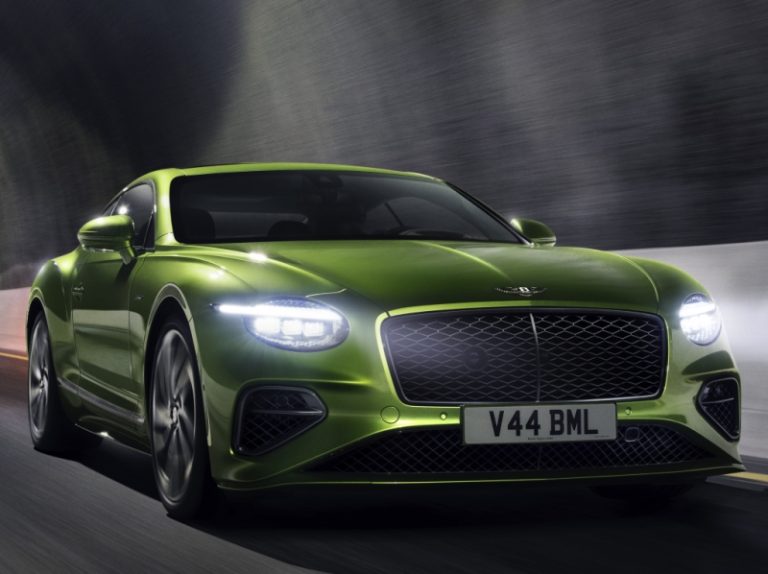 Ранок падает, а продажи машин в люксовом сегменте растут: опубликованы цифры