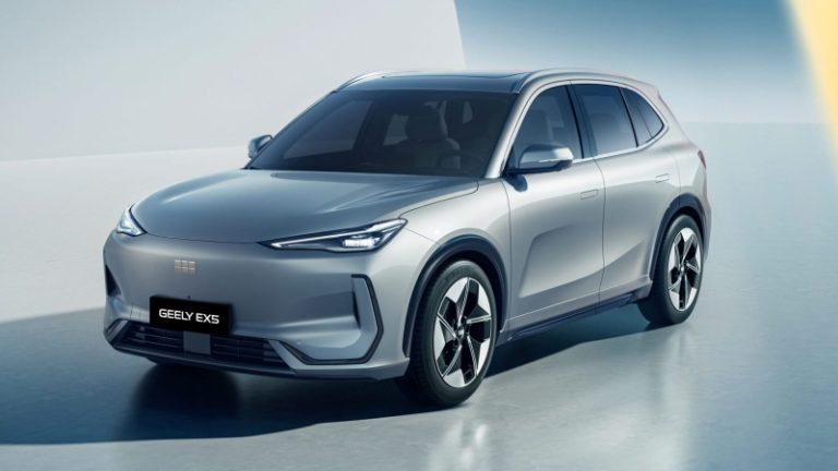 В Белоруссии началось производство нового кроссовера. Он может появиться в России