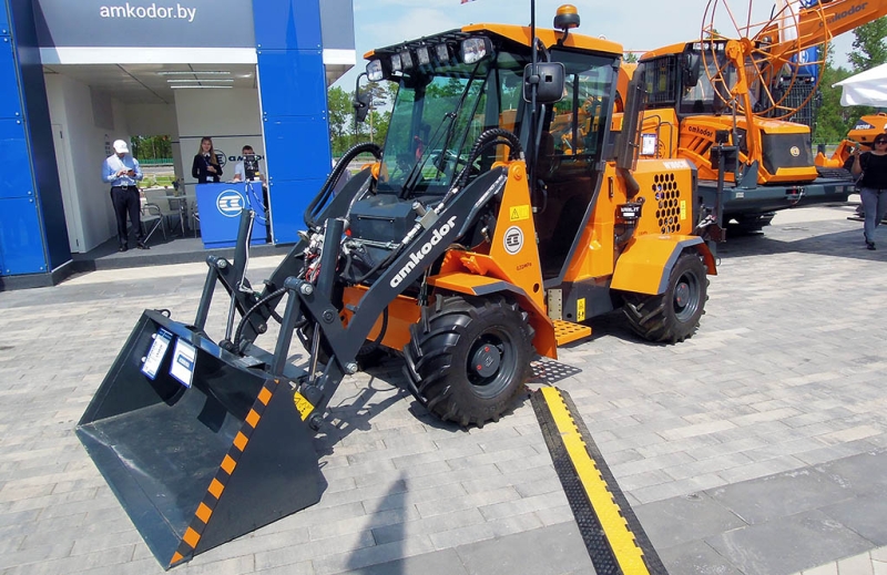 Амкодор W100CM 2025: представлен новый погрузчик