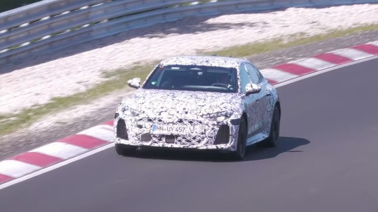 Audi RS5 2026: первые шпионские кадры и гибридная начинка
