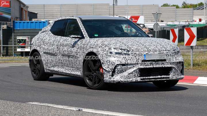 Genesis GV60 2026 в исполнении Magma вышел на тесты