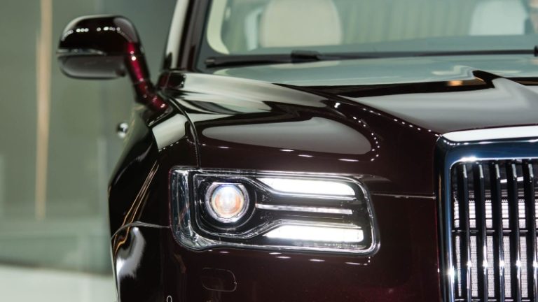 Известный российский автомобильный бренд готовит принципиально новую модель