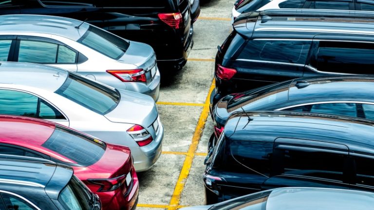 Как будут продаваться подержанные автомобили россиян в 2025 году: прогноз