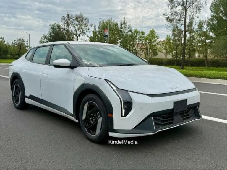 Kia EV4 2026: компактный электроседан с запасом хода до 530 км