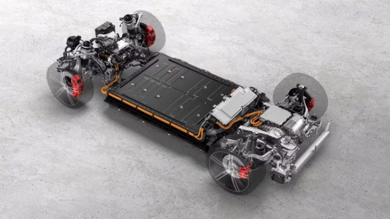 Porsche использует ИИ для продления жизни аккумуляторов своих электромобилей