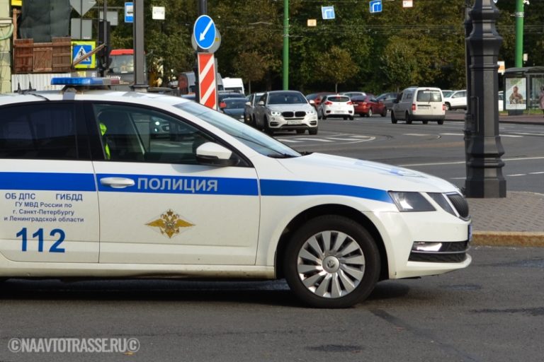 Штраф за отказ остановить машину по требованию полиции увеличен с 500 рублей до 10 000 рублей