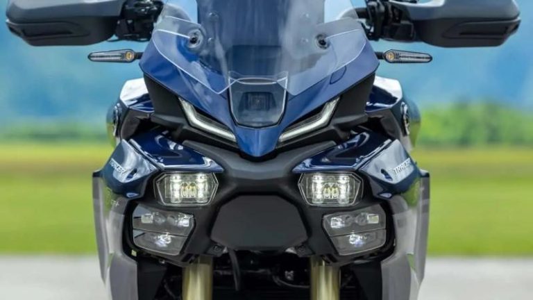 Yamaha Tracer 9 GT+ 2025 с адаптивными матричными LED-фарами