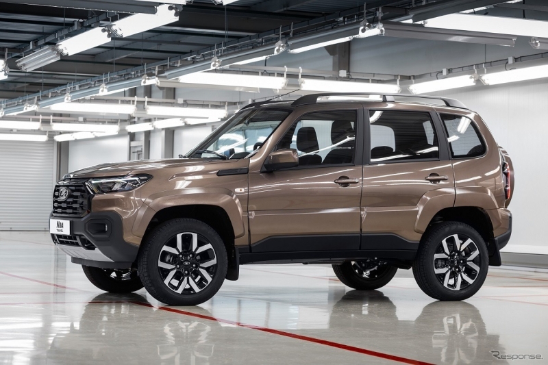 Критика в адрес Lada Azimut и обновленной Niva Travel: эксперт раскрыл, в чем суть претензий