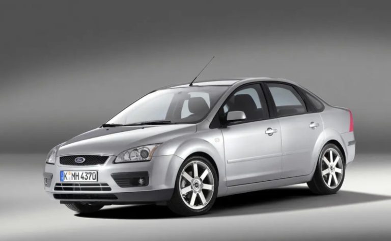 На продажу выставлен почти новый Ford Focus с пробегом 12 тысяч км: просят, как за новую Granta