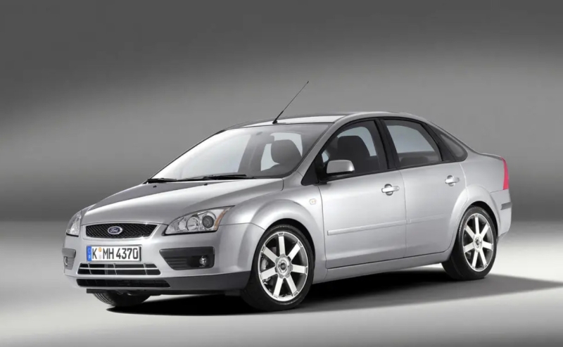 На продажу выставлен почти новый Ford Focus с пробегом 12 тысяч км: просят, как за новую Granta