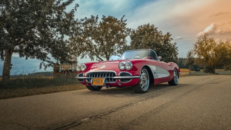 Pogea Racing оживила Corvette 1958 года: теперь с 433 л.с. V8 LS3 и кожей от Rolls-Royce