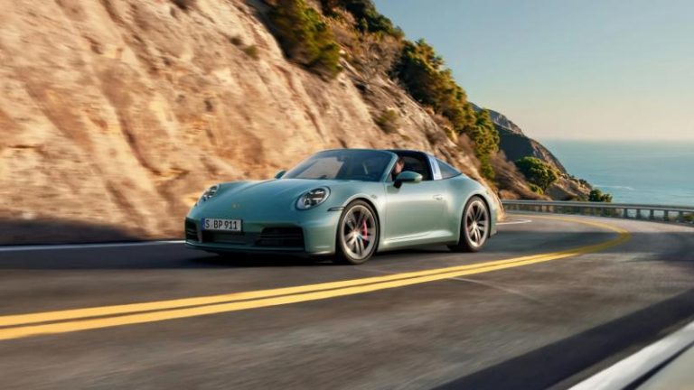 Porsche 911 Carrera 4S 2025: дебют версий Coupe, Cabriolet и Targa