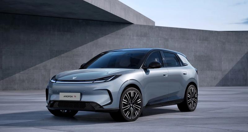 BAIC Arcfox T1 2026 года официально дебютировал