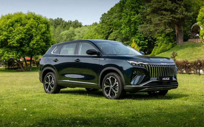 Dongfeng Huge 2025 года вышел на российский рынок