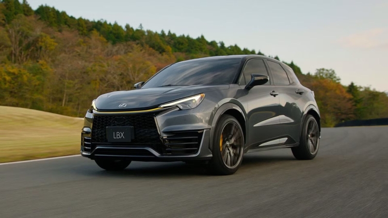 LBX Morizo 2025: гибридный кроссовер на 300 «лошадей»