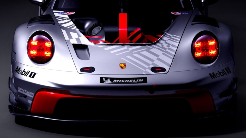 Porsche выпустил два новых гоночных автомобиля - 911 Cup и 911 GT3 R. Особенности моделей