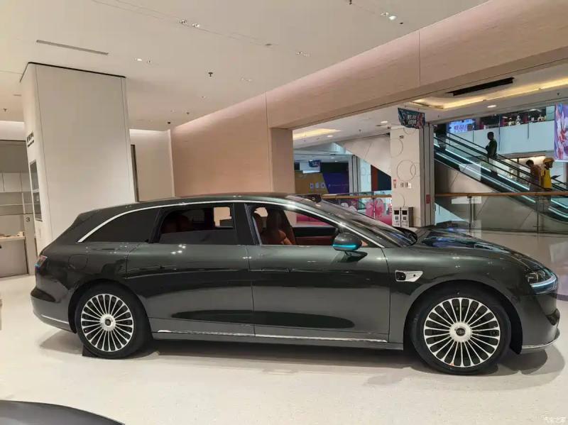 Stelato S9T 2025 доступен к покупке по цене от 3,67 млн рублей