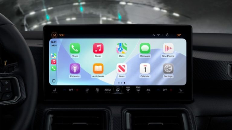 Это стоит знать. Названы главные недостатки Apple CarPlay и Android Auto