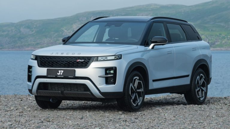 С дизайном от Land Rover: самый популярный кроссовер Jaecoo получил новую версию в России
