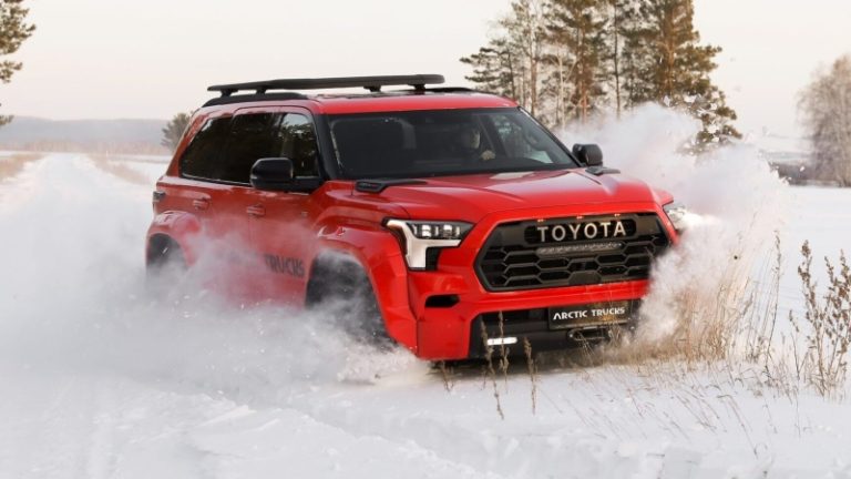 Названы самые долговечные автомобили. Список из 25 моделей с ресурсом более 400 тысяч километров