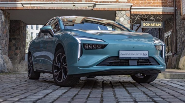 Почему россияне начали раскупать автомобили «АмберАвто». Эксперт все объяснила