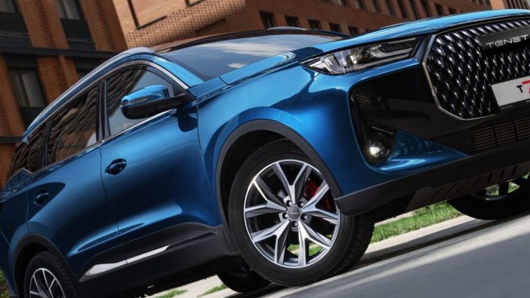 В России появился новый полноприводный кроссовер российской сборки