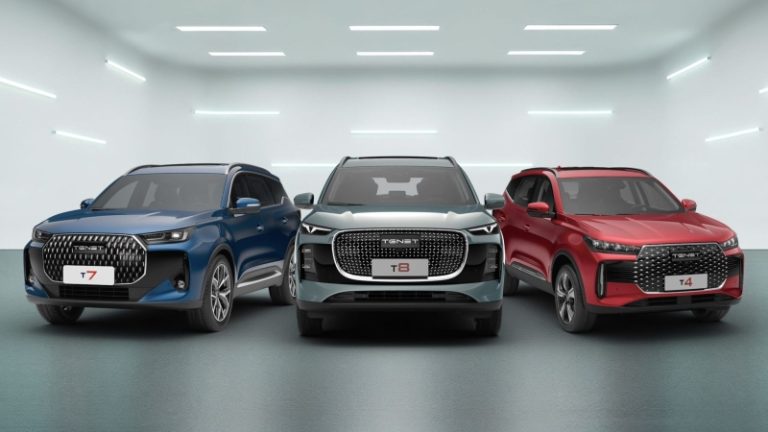 Ажиотаж спал: продажи автомобилей за неделю упали почти на четверть