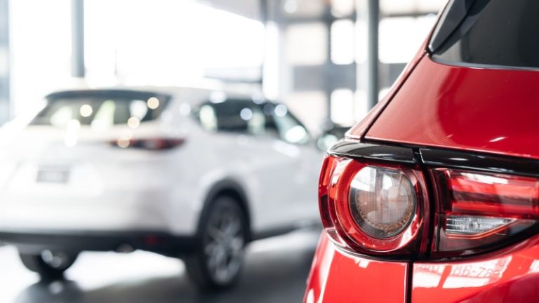 Россияне потеряли интерес к автомобилям: продажи падают