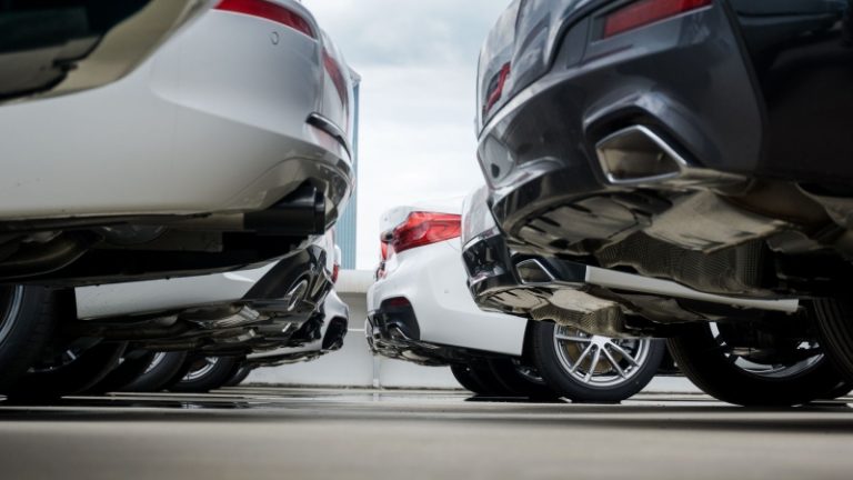 Chery, Haval, Kia и другие: названы самые подешевевшие в России автомобили с пробегом