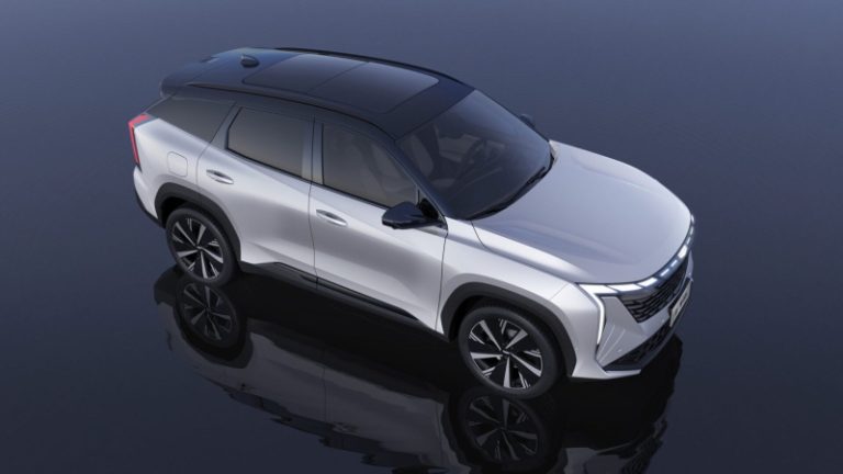 Volvo отзывает тысячи автомобилей, которые могут загореться. Что у них нашли