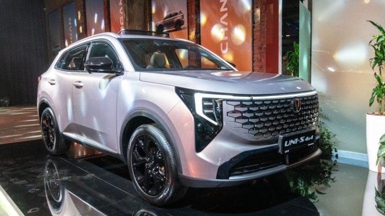 Changan раскрыл планы: что будет с прежней версией UNI-S после выхода нового поколения в России