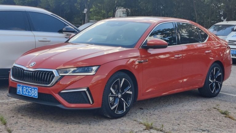 Дешевле Belgee и «китайца»: в Россию вернулась легендарная Skoda, которую любят россияне