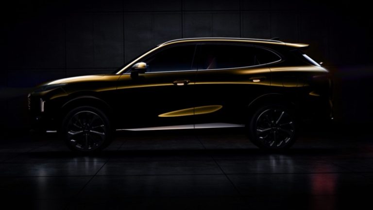 Кроссовер под новым российским брендом Tenet Plus впервые заметили в России. Что это за машина