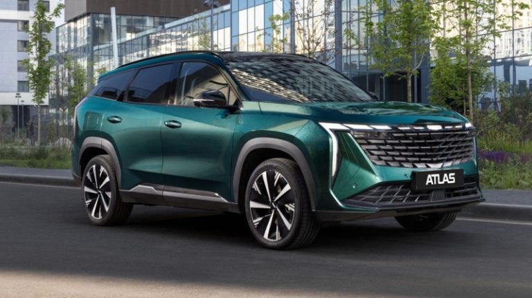 Нужно к дилеру: Geely объявила масштабный отзыв популярных кроссоверов в России