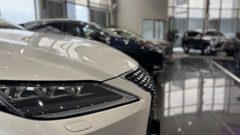 Прогноз на миллионы: стало известно, как изменится российский автомобильный рынок к 2028 году